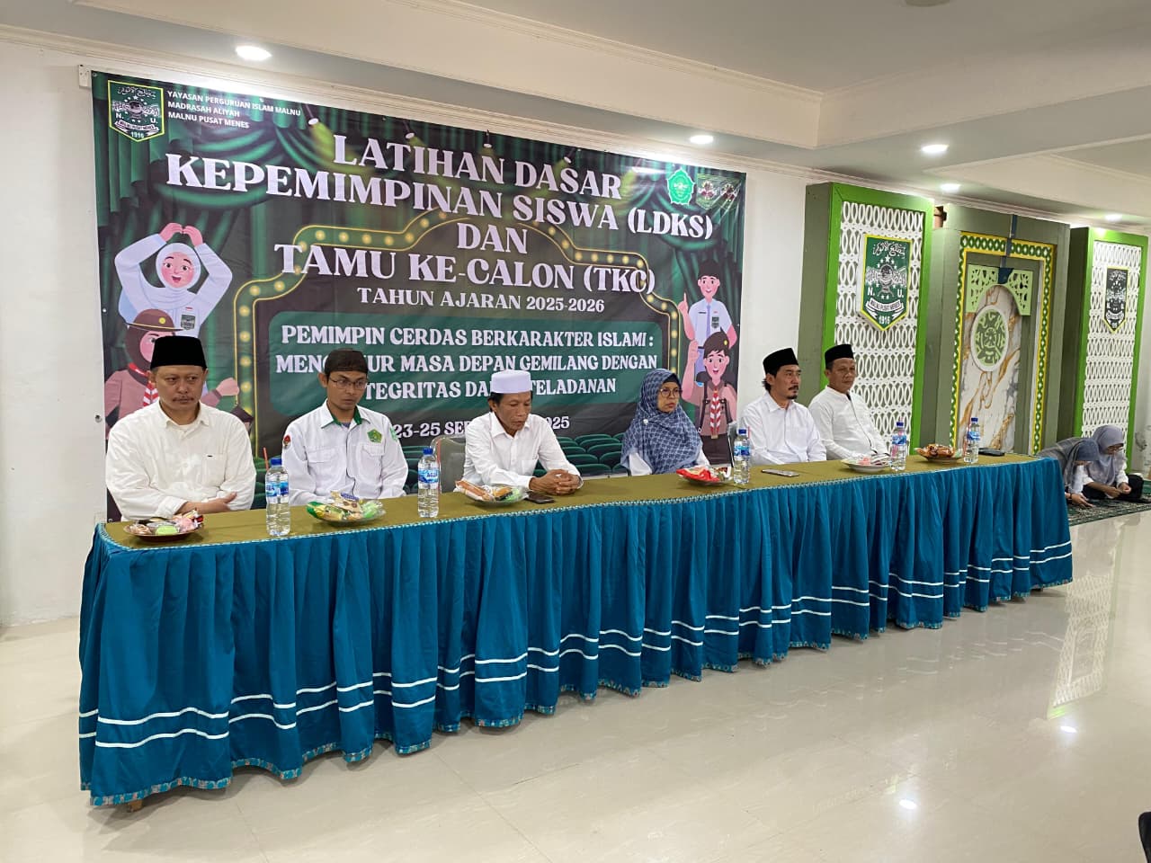 LDKS (Latihan Dasar Kepemimpinan Siswa)